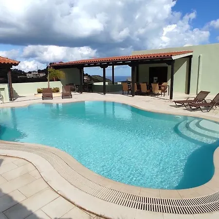 Villa Chloe - Amazing View With Swimming Pool